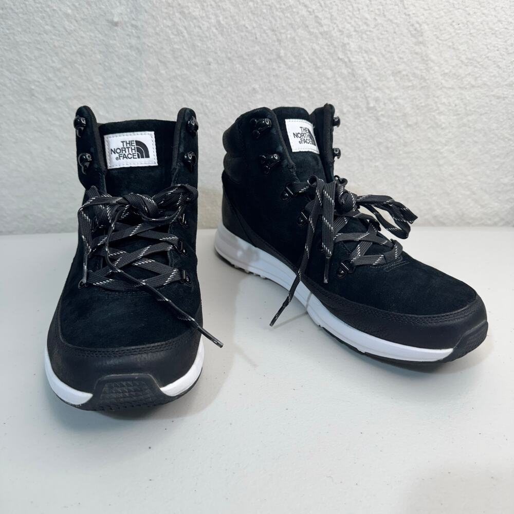 The North Face Back-To-Berkeley IV Textile Waterproof Sneaker Boot Size 10 Black